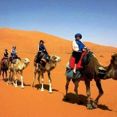 Holiday Desert Camp Merzouga Buitenkant foto