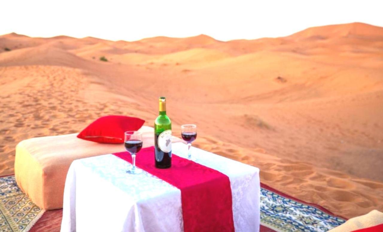 Holiday Desert Camp Merzouga Buitenkant foto