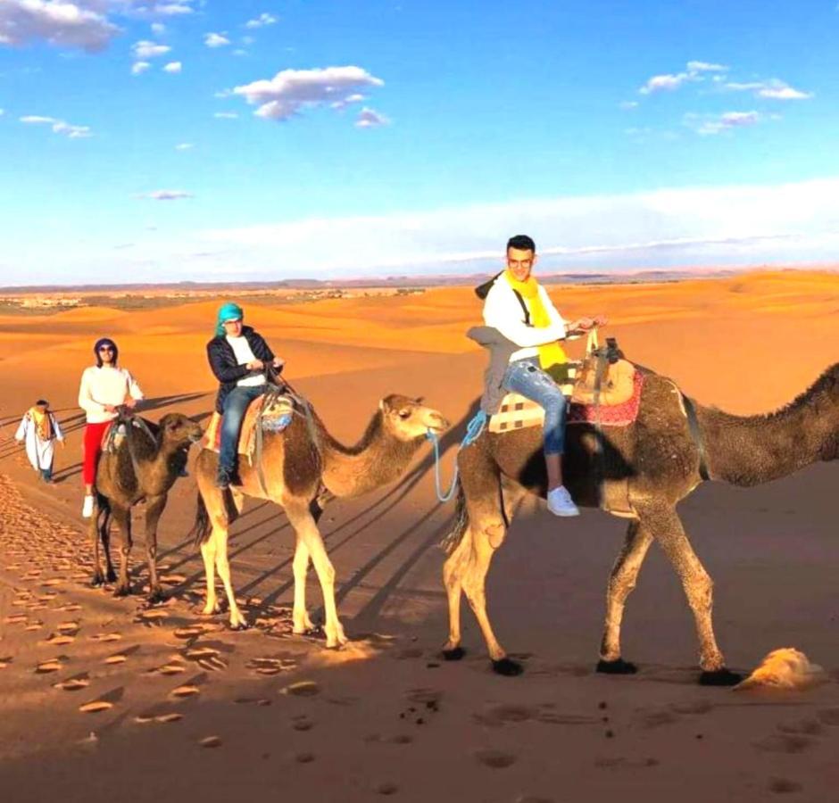 Holiday Desert Camp Merzouga Buitenkant foto