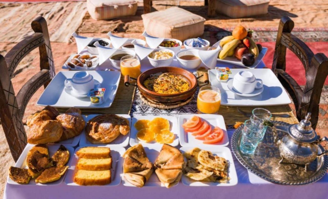 Holiday Desert Camp Merzouga Buitenkant foto